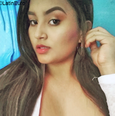 Date this good-looking Nicaragua girl Stefany from Managua NI244