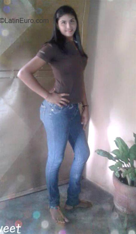 Date this fun Venezuela girl Seul from San Fernando de Apure VE3306