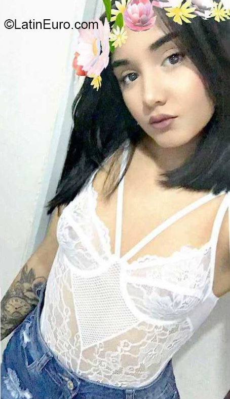 Date this funny Dominican Republic girl Nicole perez from Los Alzarrizos DO38456