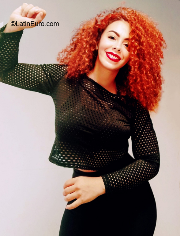 Date this gorgeous Colombia girl Yaki from Medellin CO28030