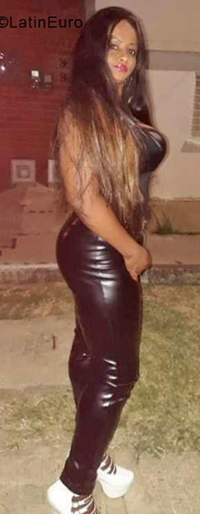 Date this stunning Colombia girl Zora from Cali CO28083