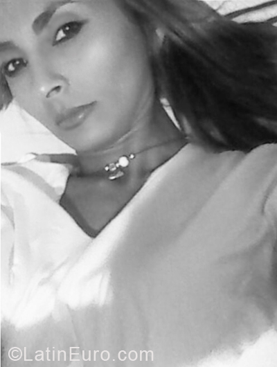 Date this fun Venezuela girl Nathaly from Valera VE3362