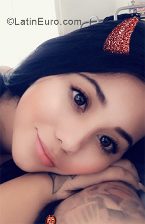 Date this tall Colombia girl Maria from Medellin CO28101