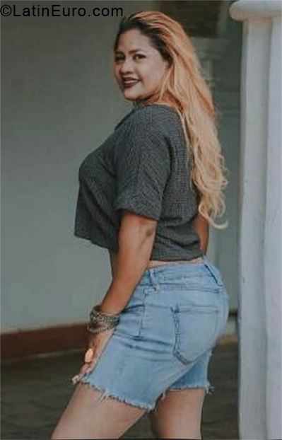 Date this delightful Venezuela girl Lismery from Coro VE3366
