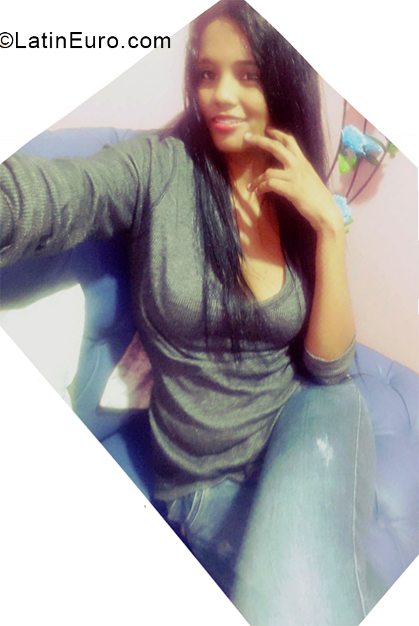 Date this sensual Colombia girl La Flaca from Bucaramanga CO28218