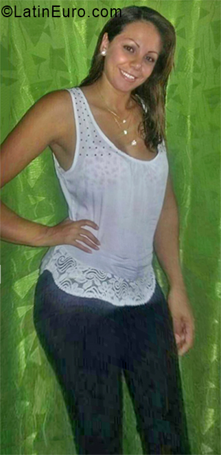 Date this passionate Colombia girl Deira from Ibaque CO28226