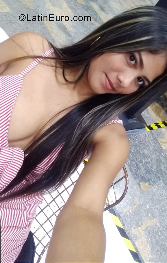 Date this fun Colombia girl Anabel from Monteria CO28246