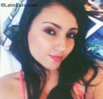 Date this charming Colombia girl Rosi from Pereira CO28309