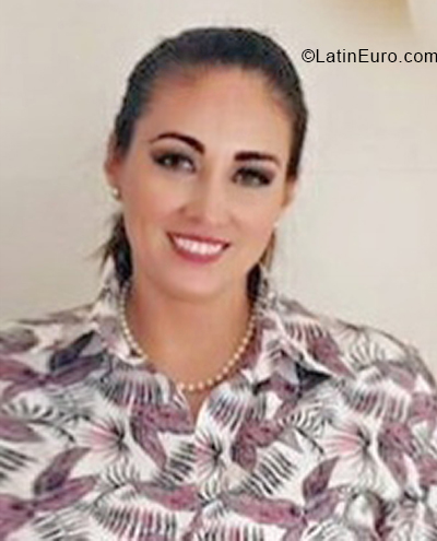 Date this sultry Colombia girl Lili from Ibaque CO28339