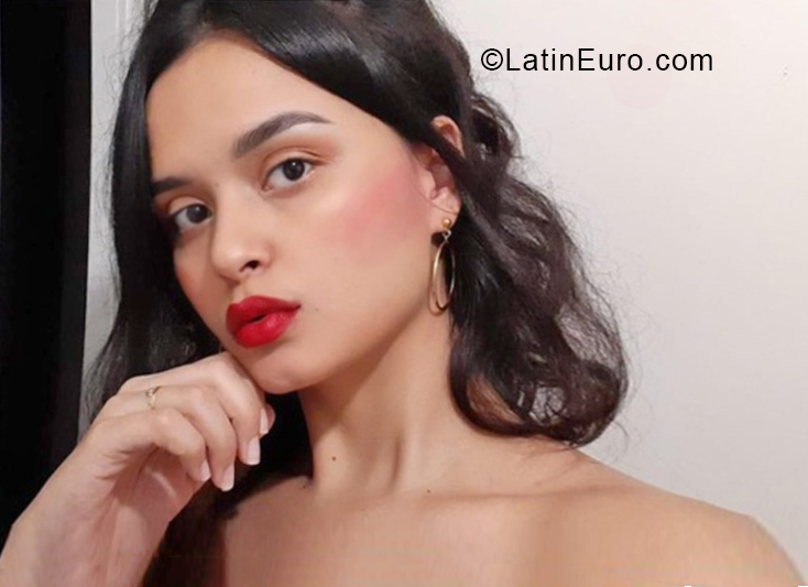Date this cute Colombia girl Alexandra from Bucaramanga CO28529