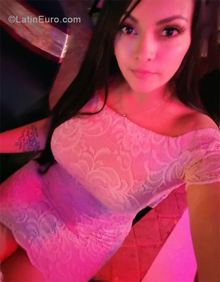 Date this hot Costa Rica girl Belkis from San Jose CR416