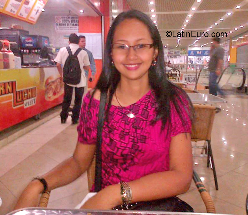 Date this passionate Venezuela girl Raxe from Maturin VE3488