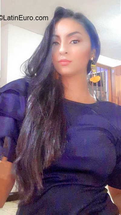 Date this cute Colombia girl Valentina from Barranquilla CO28599