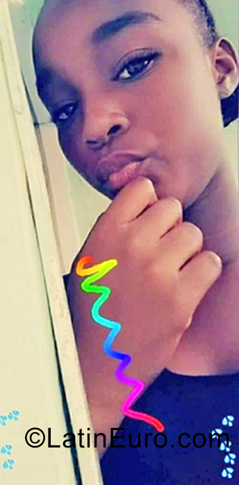 Date this sultry Dominican Republic girl Llina from San Pedro De Macoris DO38816
