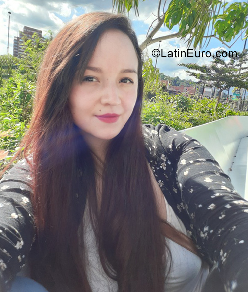 Date this cute Cocos (Keeling) Islands girl Noeal from usa CO28652