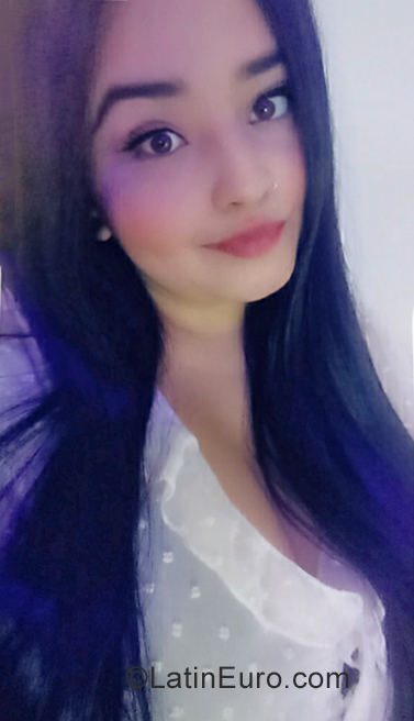 Date this fun Colombia girl Yosoyrousse from Bogota CO28653