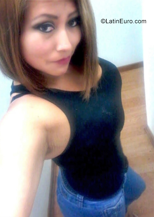 Date this charming Peru girl Cielo from Lima PE1688