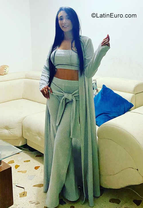 Date this pretty Colombia girl Liseth from Buenaventura CO28811
