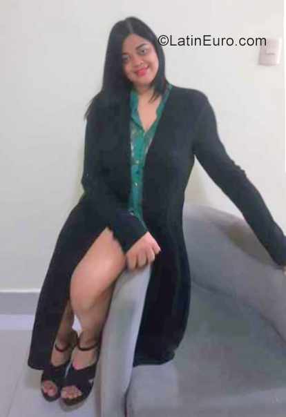 Date this lovely Cambodia man Haiti from  DO39040