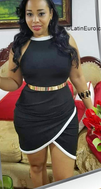 Date this attractive Dominican Republic girl Hidequel from Santiago DO39154