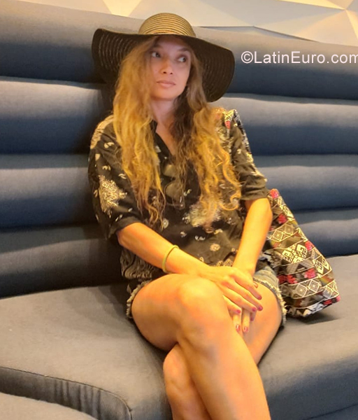 Date this stunning Brazil girl Milli from Rio De Janeiro BR11299