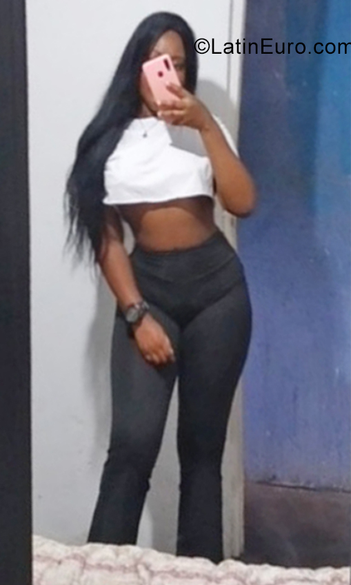 Date this hot Colombia girl Bivi from Medellin CO29154