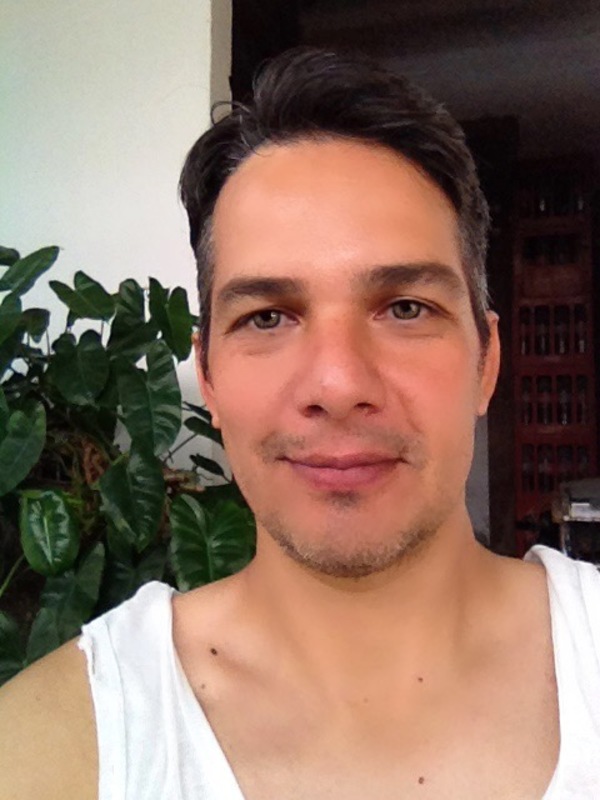 Date this hard body Venezuela man Carlos from Carcas VE3670