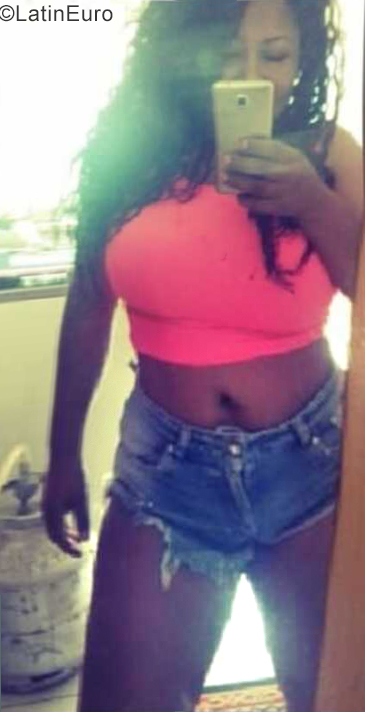 Date this hot Brazil girl Vanessa from Rio De Janeiro BR11307