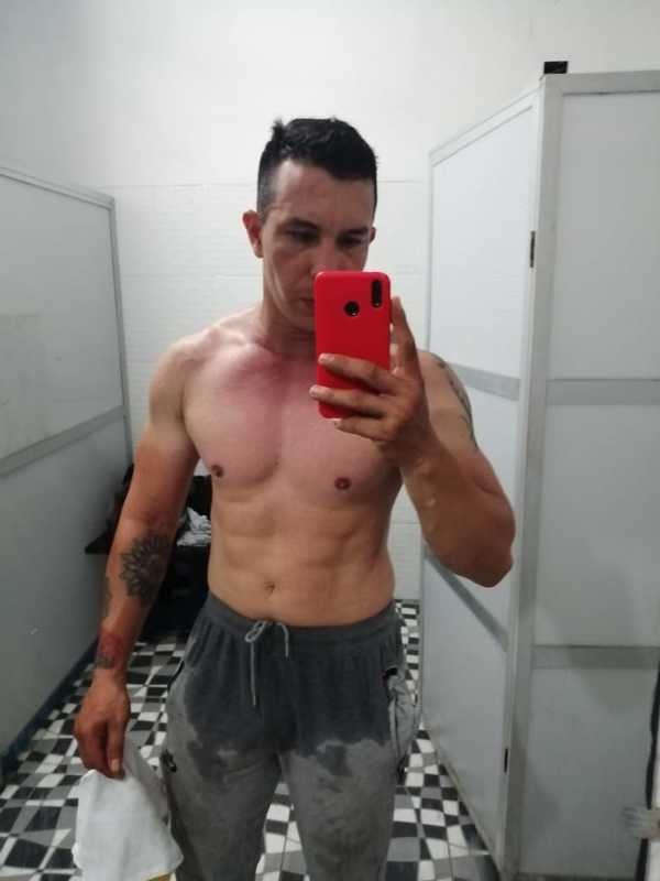 Date this hot United States man Geiber from Cartagena US21095