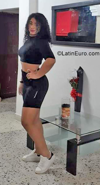 Date this sensual Colombia girl Yai4 from Barranquilla CO29282