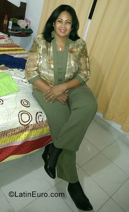 Date this exotic Dominican Republic girl Juana from La Vega DO39263