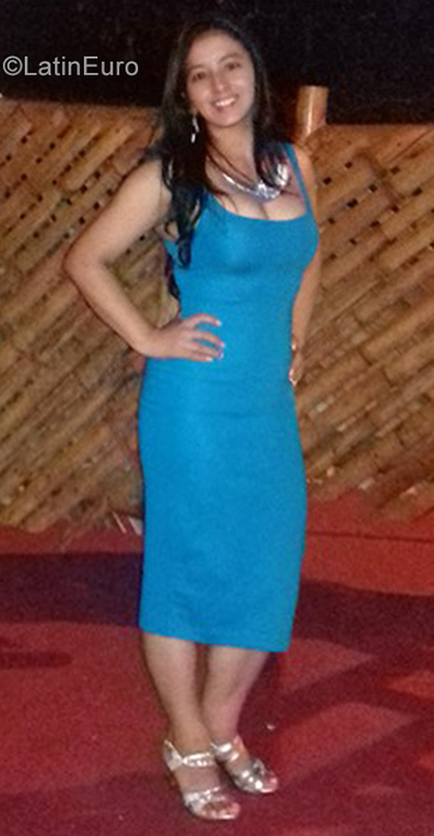 Date this sultry Colombia girl Francy from Cali CO29304
