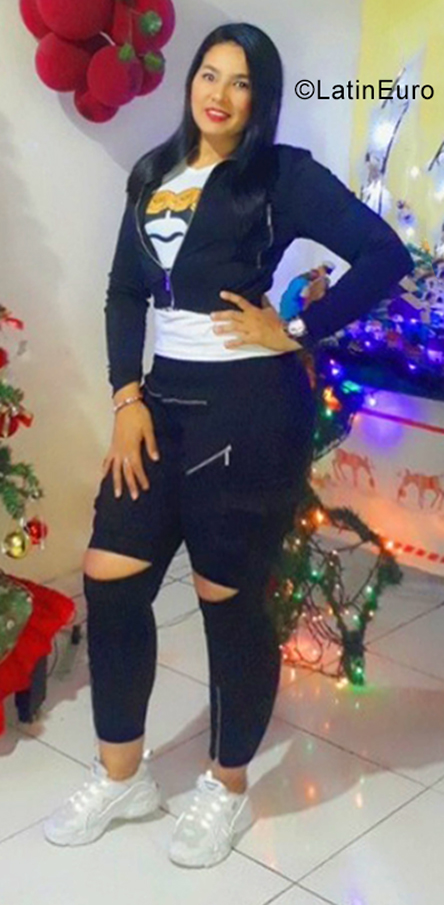 Date this stunning Colombia girl Sayen from Cali CO29369