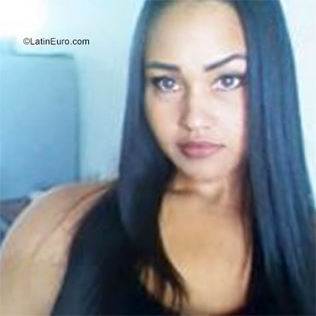 Date this hot Venezuela girl Marianna from Guarenas VE3724