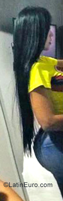 Date this voluptuous Colombia girl Giovana from Medellin CO29497