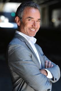 Date this attractive United States man Doug from Los Angeles US21163