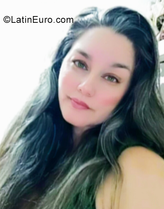Date this beautiful Colombia girl Lizeth from Cali CO29662