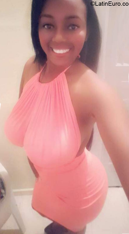 Date this lovely Dominican Republic girl Elisa from Higuey DO40271