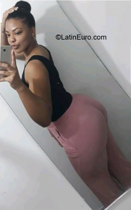 Date this cute Colombia girl Isabella from Cali CO29930