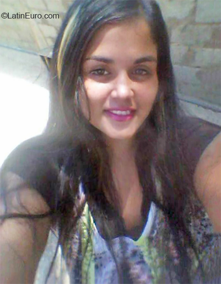 Date this passionate Venezuela girl Criseli from Punto Fijo VE3909