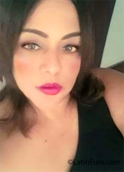 Date this delightful Colombia girl Sandra verena from Barranquilla CO30085