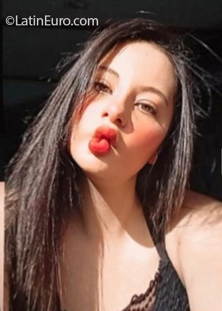 Date this fun Colombia girl Karol Guzmn from Bogota CO30108