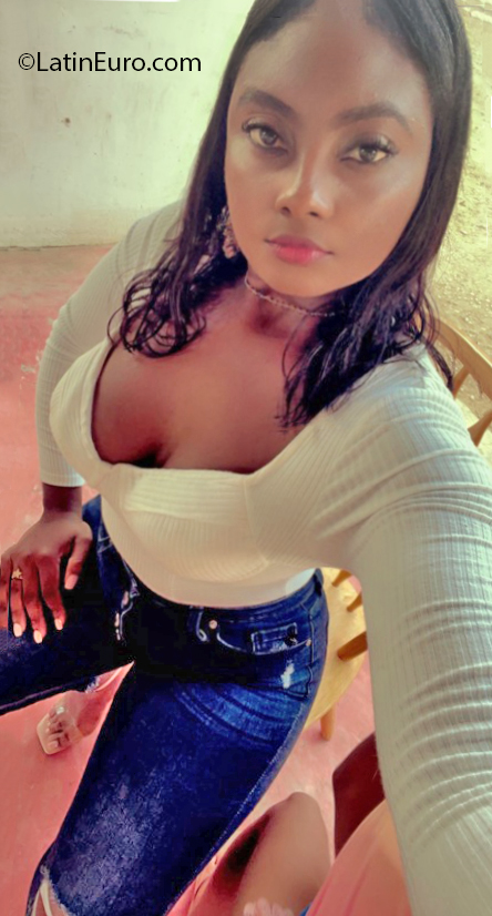 Date this exotic Dominican Republic girl Mariaaa from Santo Domingo DO39771