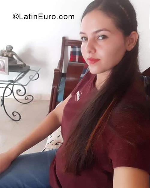 Date this passionate Colombia girl Keyssy from Bogota CO30192