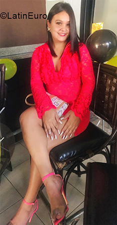 Date this gorgeous Dominican Republic girl Elizabeth from Santiago DO39859