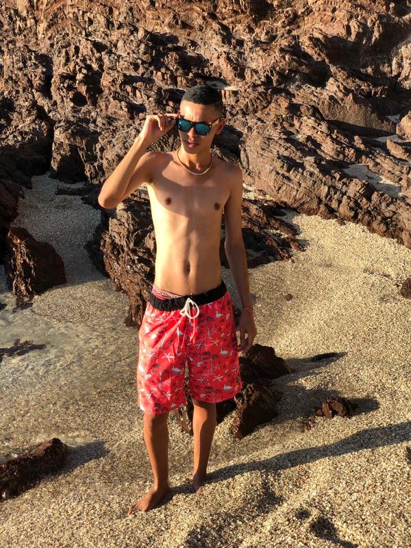 Date this attractive Costa Rica man Eduardo from Lim&oacute;n CR462