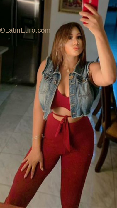 Date this hot Dominican Republic girl Pris from Puerto Plata DO39922