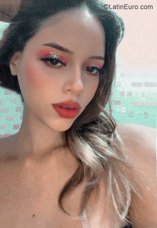 Date this passionate Colombia girl Alejandra from Santa Marta CO30431