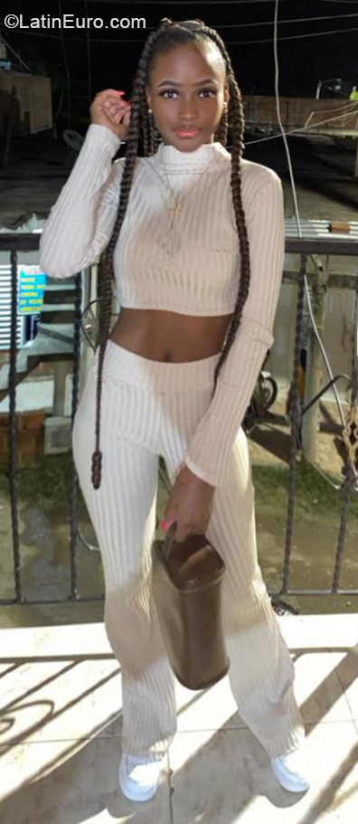 Date this tall Colombia girl Nathaly from Cali CO30436