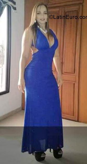 Date this nice looking Colombia girl Claudia patrici from Cali CO30445